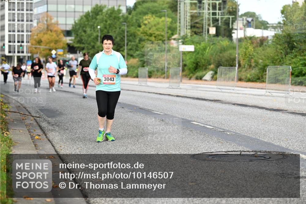 06.09.2026 - CURREX Alsterlauf Dr. Thomas Lammeyer http://msf.ph/oto/10146507 06.09.2026 10:21:50 Laufen 3043 meine-sportfotos.de