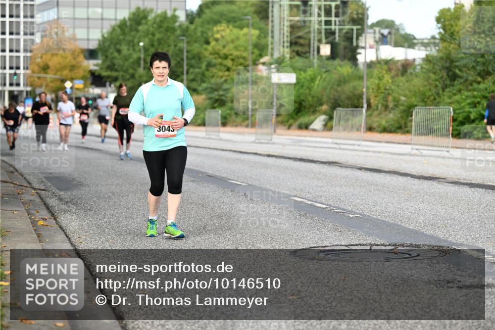 06.09.2026 - CURREX Alsterlauf Dr. Thomas Lammeyer http://msf.ph/oto/10146510 06.09.2026 10:21:50 Laufen 3045 meine-sportfotos.de