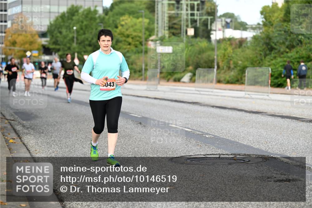 06.09.2026 - CURREX Alsterlauf Dr. Thomas Lammeyer http://msf.ph/oto/10146519 06.09.2026 10:21:51 Laufen 043 meine-sportfotos.de