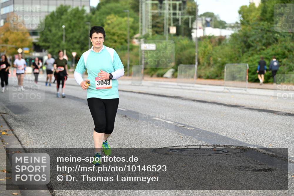 06.09.2026 - CURREX Alsterlauf Dr. Thomas Lammeyer http://msf.ph/oto/10146523 06.09.2026 10:21:52 Laufen 3043 meine-sportfotos.de