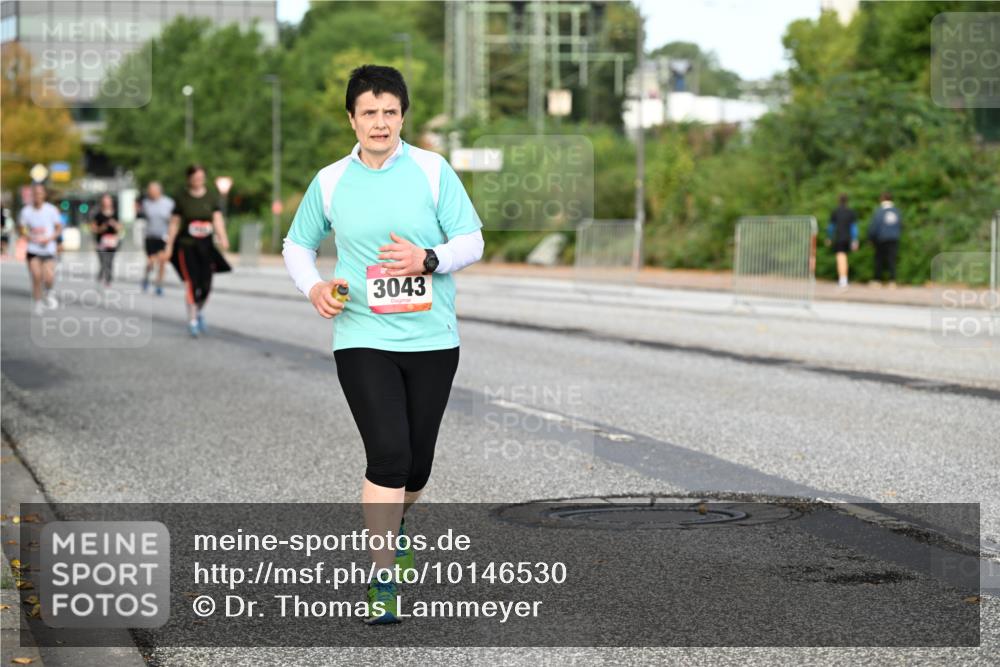 06.09.2026 - CURREX Alsterlauf Dr. Thomas Lammeyer http://msf.ph/oto/10146530 06.09.2026 10:21:52 Laufen 3043 meine-sportfotos.de