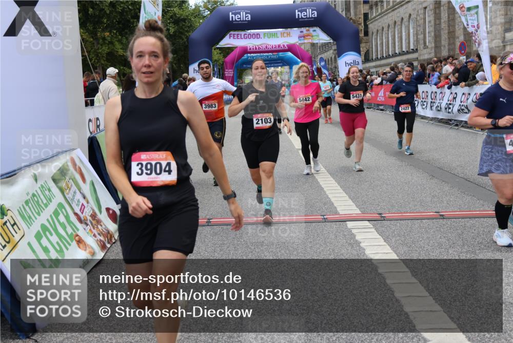06.09.2026 - CURREX Alsterlauf Strokosch-Dieckow http://msf.ph/oto/10146536 06.09.2026 10:22:01 Ziel 2103, 2422, 3474, 3538, 3904, 3910, 3983, 4025, 4869, 4960, 5431, 5442, 5508, 8232 meine-sportfotos.de