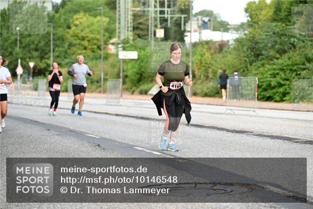 06.09.2026 - CURREX Alsterlauf Dr. Thomas Lammeyer http://msf.ph/oto/10146548 06.09.2026 10:21:58 Laufen 4168 meine-sportfotos.de
