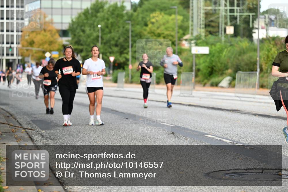 06.09.2026 - CURREX Alsterlauf Dr. Thomas Lammeyer http://msf.ph/oto/10146557 06.09.2026 10:21:59 Laufen 5066, 497 meine-sportfotos.de