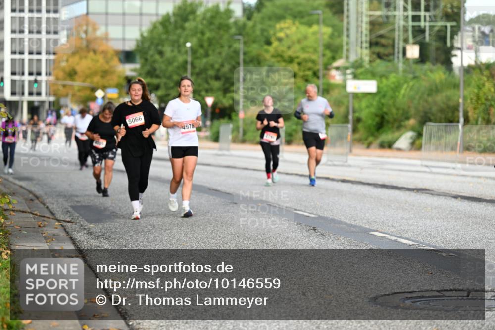 06.09.2026 - CURREX Alsterlauf Dr. Thomas Lammeyer http://msf.ph/oto/10146559 06.09.2026 10:21:59 Laufen 5066, 4978 meine-sportfotos.de