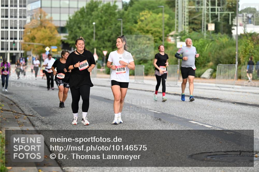 06.09.2026 - CURREX Alsterlauf Dr. Thomas Lammeyer http://msf.ph/oto/10146575 06.09.2026 10:22:01 Laufen 4095, 5066, 4978, 2791 meine-sportfotos.de