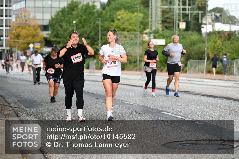 06.09.2026 - CURREX Alsterlauf Dr. Thomas Lammeyer http://msf.ph/oto/10146582 06.09.2026 10:22:02 Laufen 4095, 5066, 4978, 2791 meine-sportfotos.de