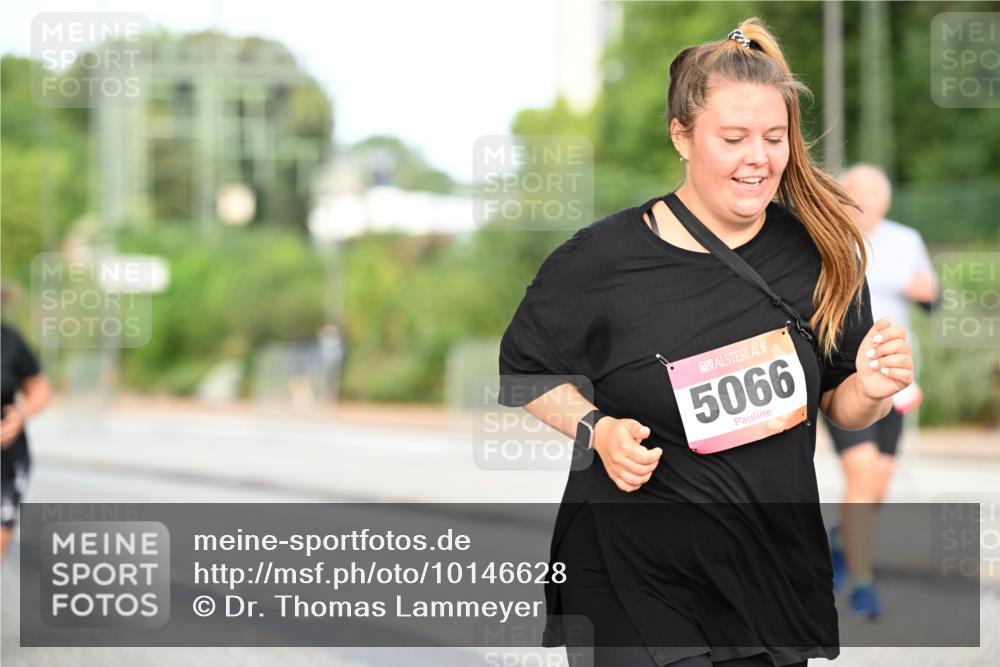06.09.2026 - CURREX Alsterlauf Dr. Thomas Lammeyer http://msf.ph/oto/10146628 06.09.2026 10:22:07 Laufen 5066 meine-sportfotos.de