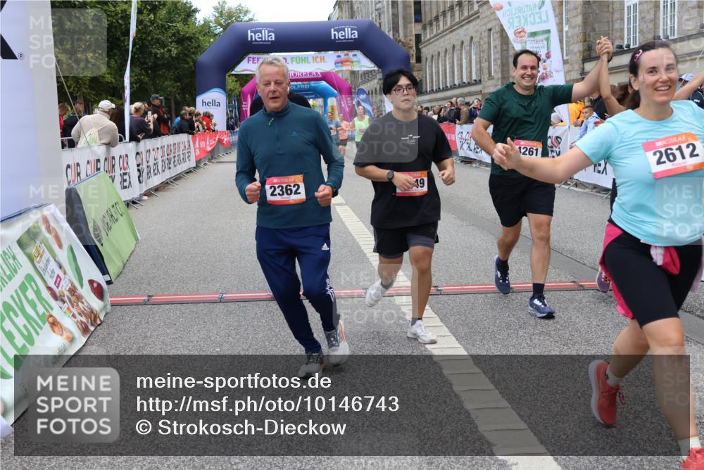 06.09.2026 - CURREX Alsterlauf Strokosch-Dieckow http://msf.ph/oto/10146743 06.09.2026 10:22:09 Ziel 2362, 2422, 2481, 2612, 2613, 3427, 3474, 3707, 4118, 4260, 4261, 4485, 4486, 5149, 5431, 5897 meine-sportfotos.de