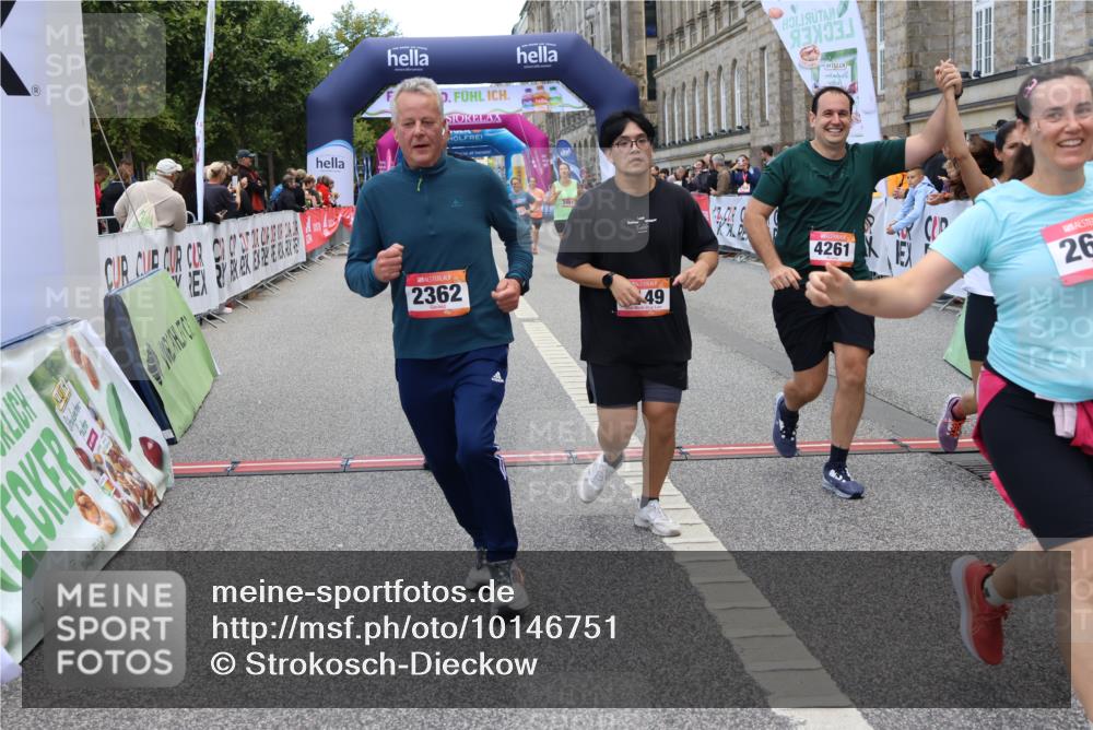 06.09.2026 - CURREX Alsterlauf Strokosch-Dieckow http://msf.ph/oto/10146751 06.09.2026 10:22:09 Ziel 2362, 2422, 2481, 2612, 2613, 3427, 3474, 3707, 4118, 4260, 4261, 4485, 4486, 5149, 5431, 5897 meine-sportfotos.de