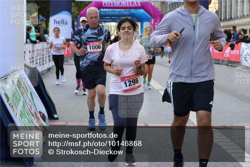 06.09.2026 - CURREX Alsterlauf Strokosch-Dieckow http://msf.ph/oto/10146868 06.09.2026 11:53:58 Ziel 1006, 1018, 1068, 1069, 1098, 1124, 1150, 1223, 1291, 1298, 1305, 8139 meine-sportfotos.de