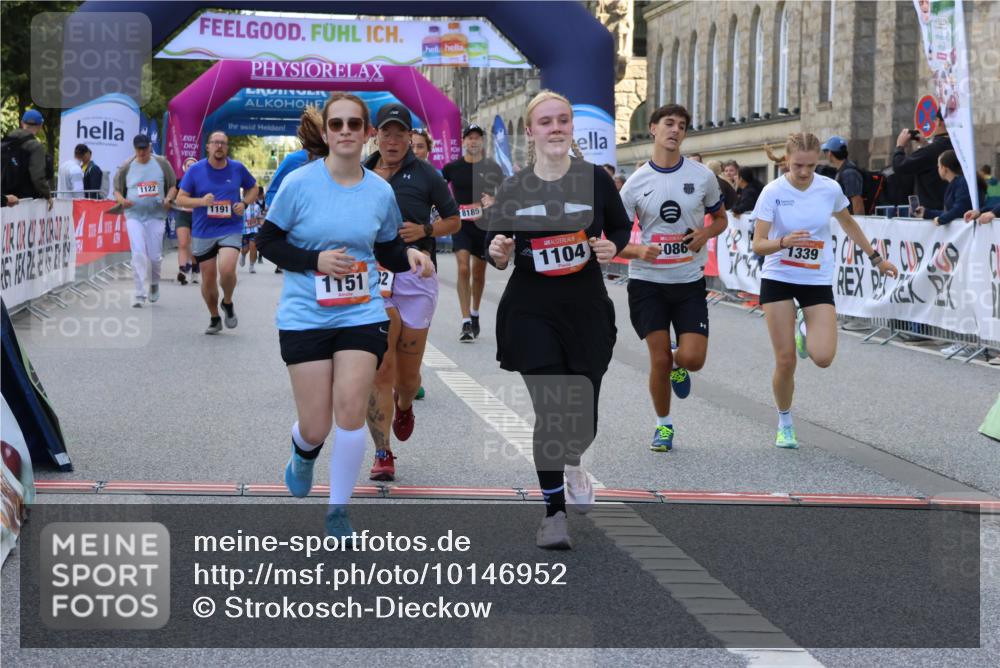 06.09.2026 - CURREX Alsterlauf Strokosch-Dieckow http://msf.ph/oto/10146952 06.09.2026 11:54:26 Ziel 1078, 1086, 1104, 1151, 1166, 1167, 1191, 1332, 1339, 8185, 8239, 8240 meine-sportfotos.de