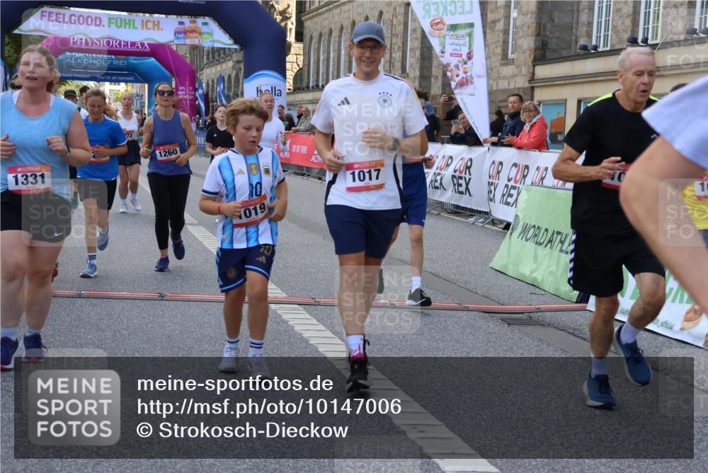 06.09.2026 - CURREX Alsterlauf Strokosch-Dieckow http://msf.ph/oto/10147006 06.09.2026 11:54:43 Ziel 1012, 1017, 1019, 1031, 1060, 1101, 1145, 1168, 1185, 1222, 1231, 1251, 1260, 1270, 1272, 1280, 1289, 1290, 1325, 1331 meine-sportfotos.de