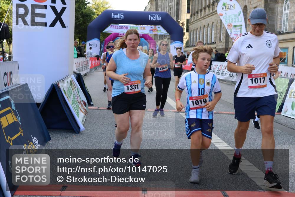 06.09.2026 - CURREX Alsterlauf Strokosch-Dieckow http://msf.ph/oto/10147025 06.09.2026 11:54:44 Ziel 1012, 1017, 1019, 1031, 1060, 1101, 1140, 1145, 1168, 1185, 1222, 1231, 1251, 1260, 1270, 1272, 1280, 1289, 1290, 1325, 1331 meine-sportfotos.de