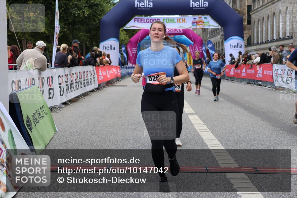 06.09.2026 - CURREX Alsterlauf Strokosch-Dieckow http://msf.ph/oto/10147042 06.09.2026 10:22:47 Ziel 2243, 2751, 2774, 3288, 3372, 5289, 5358, 5563, 6489, 8074, 8119 meine-sportfotos.de