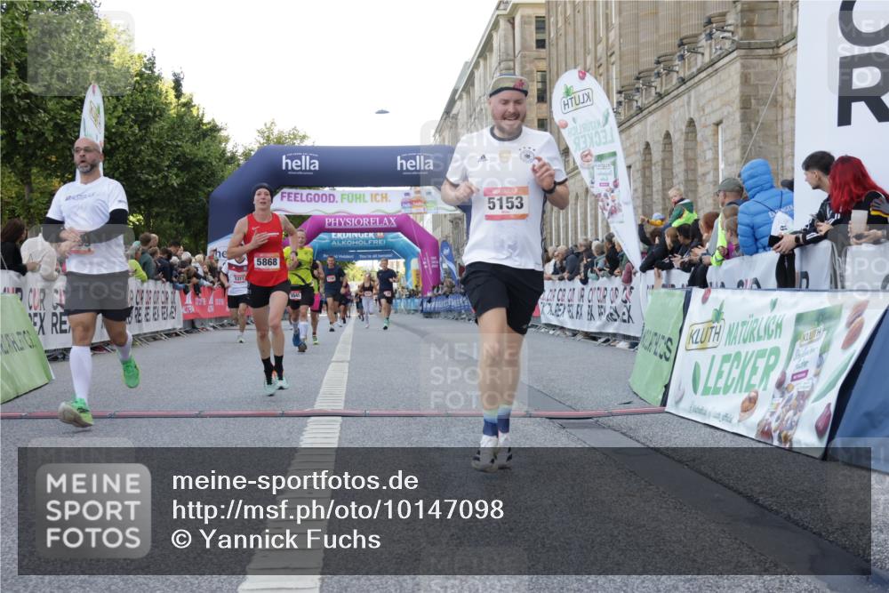 06.09.2026 - CURREX Alsterlauf Yannick Fuchs http://msf.ph/oto/10147098 06.09.2026 09:48:22 Ziel 2104, 2189, 2275, 2746, 3045, 3860, 3878, 4254, 4583, 5153, 5311, 5868, 6414, 8041 meine-sportfotos.de