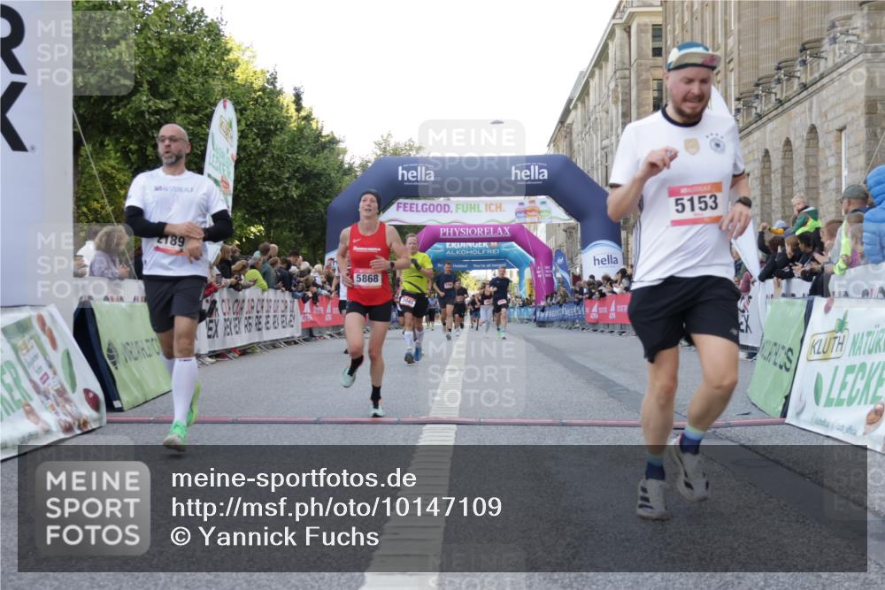 06.09.2026 - CURREX Alsterlauf Yannick Fuchs http://msf.ph/oto/10147109 06.09.2026 09:48:22 Ziel 2104, 2189, 2275, 2746, 3045, 3860, 3878, 4254, 4583, 5153, 5311, 5868, 6414, 8041 meine-sportfotos.de