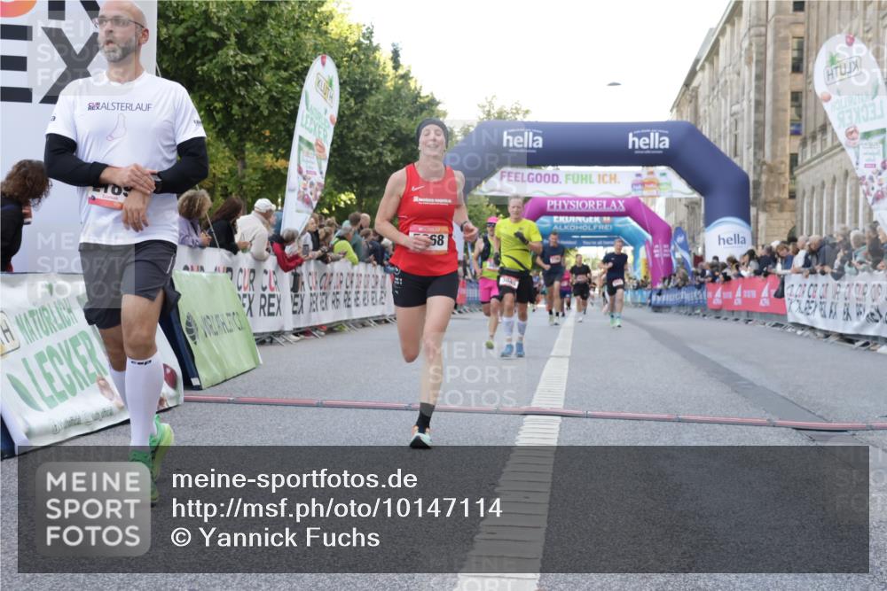 06.09.2026 - CURREX Alsterlauf Yannick Fuchs http://msf.ph/oto/10147114 06.09.2026 09:48:23 Ziel 2104, 2189, 2275, 2746, 2796, 3045, 3860, 3878, 4254, 4690, 4774, 5153, 5311, 5868, 6414 meine-sportfotos.de