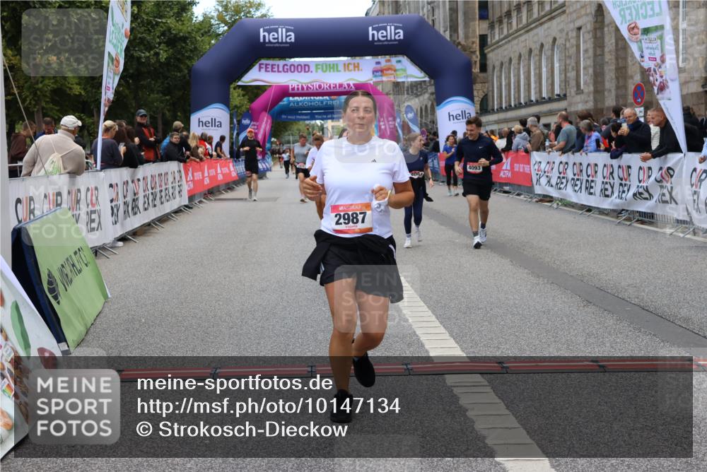 06.09.2026 - CURREX Alsterlauf Strokosch-Dieckow http://msf.ph/oto/10147134 06.09.2026 10:23:08 Ziel 2987, 4093, 4094, 6225, 6387 meine-sportfotos.de
