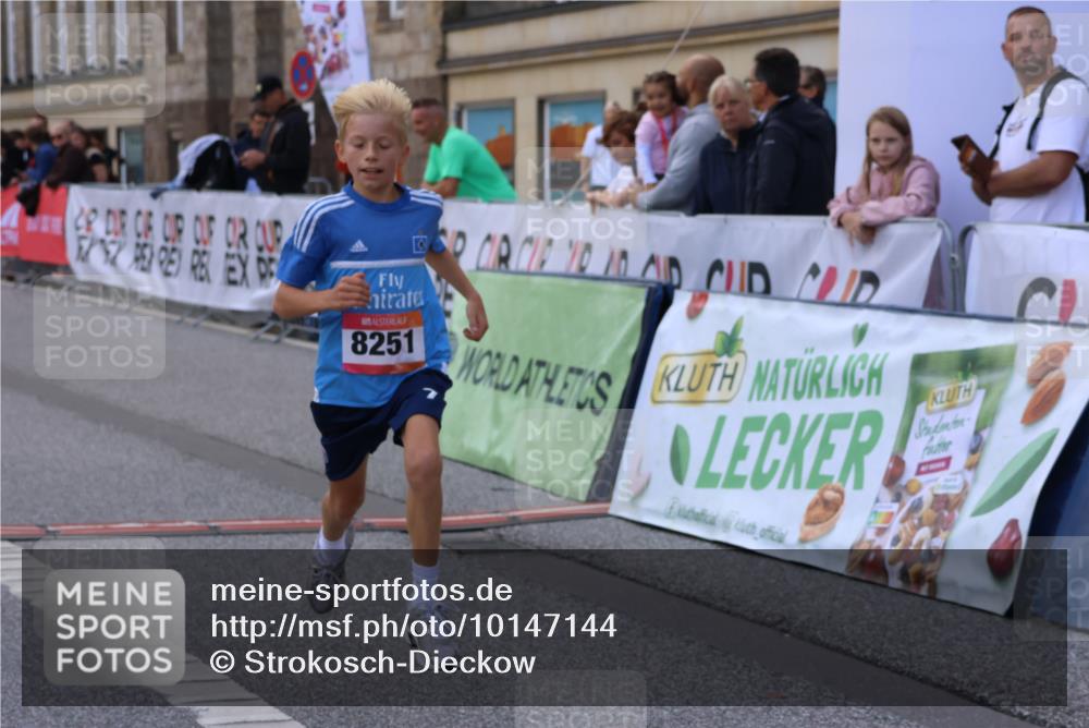 06.09.2026 - CURREX Alsterlauf Strokosch-Dieckow http://msf.ph/oto/10147144 06.09.2026 11:55:55 Ziel 1072, 1109, 1110, 1149, 1296, 1299, 1344, 8042, 8251, 8346 meine-sportfotos.de