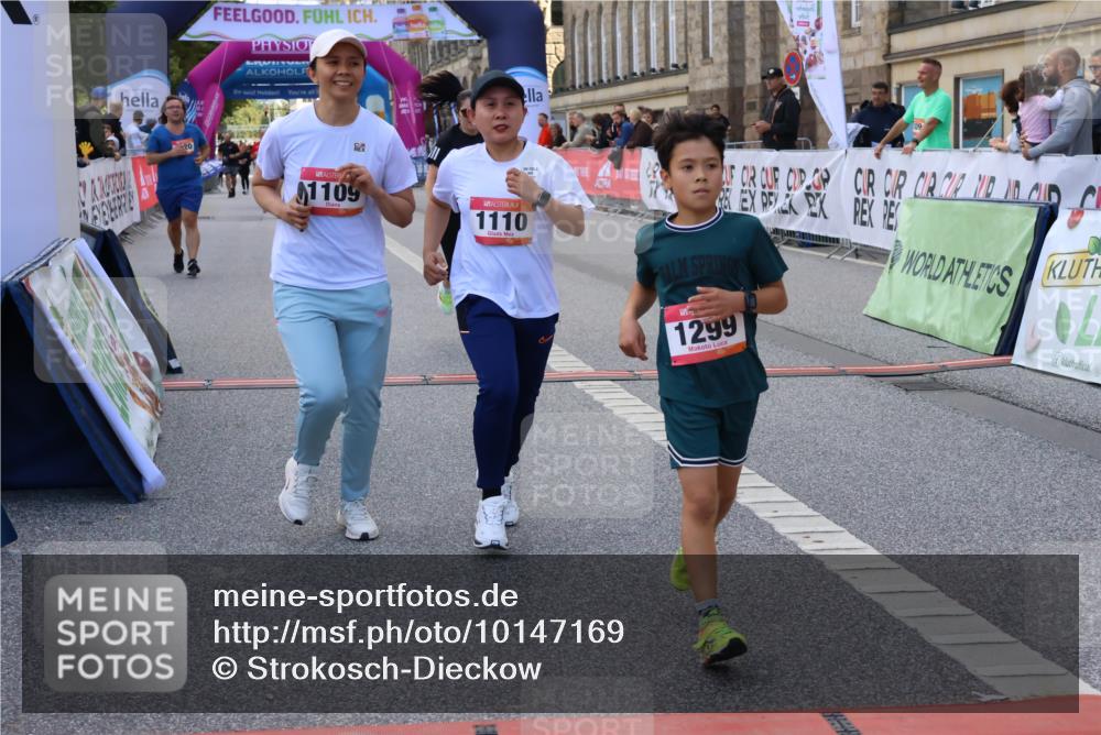 06.09.2026 - CURREX Alsterlauf Strokosch-Dieckow http://msf.ph/oto/10147169 06.09.2026 11:56:01 Ziel 1072, 1109, 1110, 1299, 1320, 1344, 8042, 8103, 8251, 8346 meine-sportfotos.de