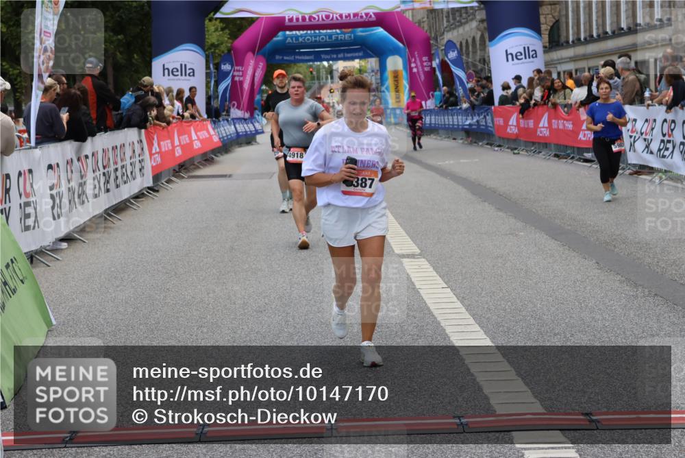 06.09.2026 - CURREX Alsterlauf Strokosch-Dieckow http://msf.ph/oto/10147170 06.09.2026 10:23:12 Ziel 2987, 4093, 4094, 4918, 6225, 6387 meine-sportfotos.de