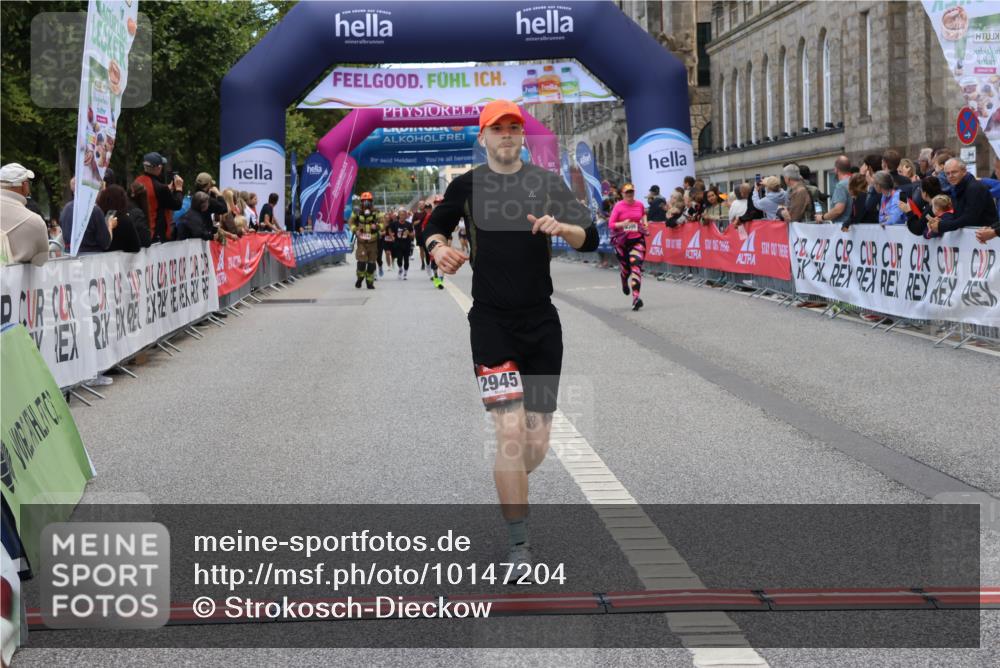 06.09.2026 - CURREX Alsterlauf Strokosch-Dieckow http://msf.ph/oto/10147204 06.09.2026 10:23:18 Ziel 2945, 3305, 4093, 4094, 4918, 5980, 6387 meine-sportfotos.de