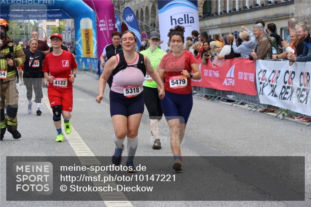 06.09.2026 - CURREX Alsterlauf Strokosch-Dieckow http://msf.ph/oto/10147221 06.09.2026 10:23:26 Ziel 3305, 4122, 5479, 5754 meine-sportfotos.de