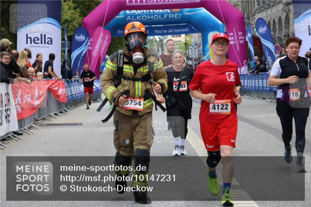 06.09.2026 - CURREX Alsterlauf Strokosch-Dieckow http://msf.ph/oto/10147231 06.09.2026 10:23:29 Ziel 2593, 3118, 3305, 4122, 5479, 5754 meine-sportfotos.de