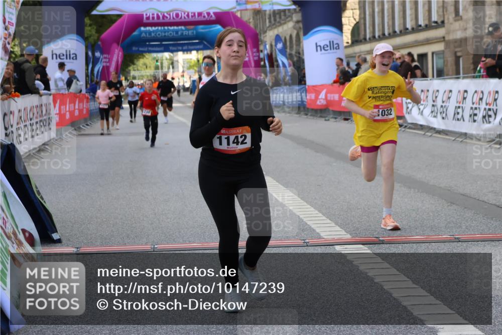 06.09.2026 - CURREX Alsterlauf Strokosch-Dieckow http://msf.ph/oto/10147239 06.09.2026 11:56:24 Ziel 1032, 1103, 1142, 1211, 8267 meine-sportfotos.de