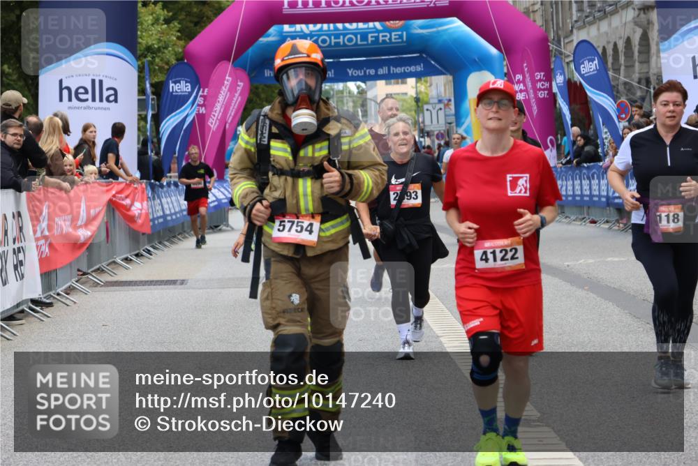 06.09.2026 - CURREX Alsterlauf Strokosch-Dieckow http://msf.ph/oto/10147240 06.09.2026 10:23:29 Ziel 2593, 3118, 3305, 4122, 5479, 5754 meine-sportfotos.de