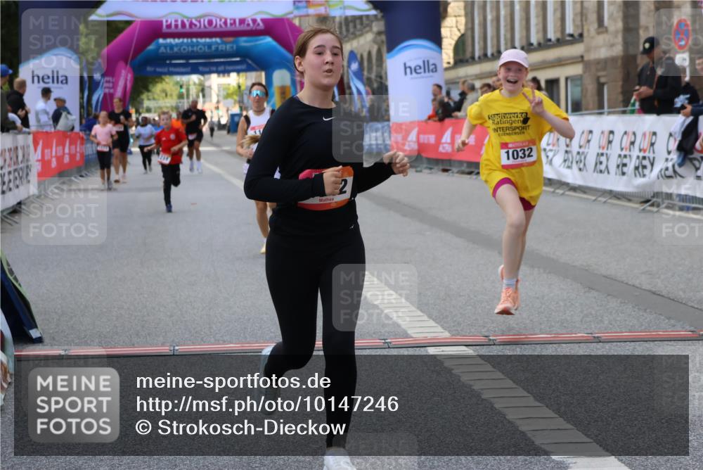 06.09.2026 - CURREX Alsterlauf Strokosch-Dieckow http://msf.ph/oto/10147246 06.09.2026 11:56:24 Ziel 1032, 1103, 1142, 1211, 8267 meine-sportfotos.de