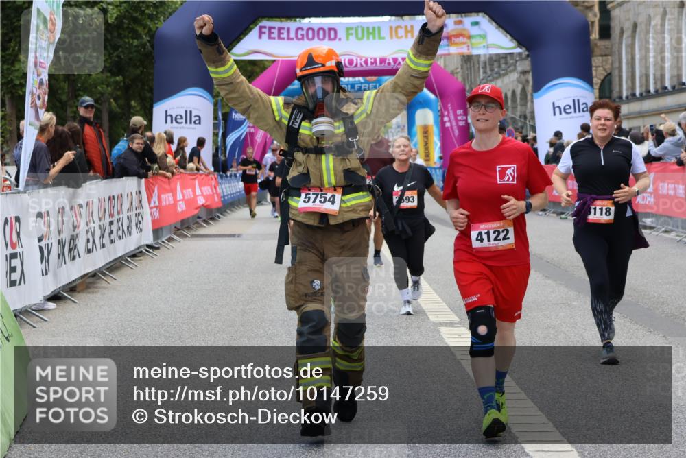 06.09.2026 - CURREX Alsterlauf Strokosch-Dieckow http://msf.ph/oto/10147259 06.09.2026 10:23:31 Ziel 2591, 2592, 2593, 2939, 3118, 4122, 4303, 5479, 5754 meine-sportfotos.de