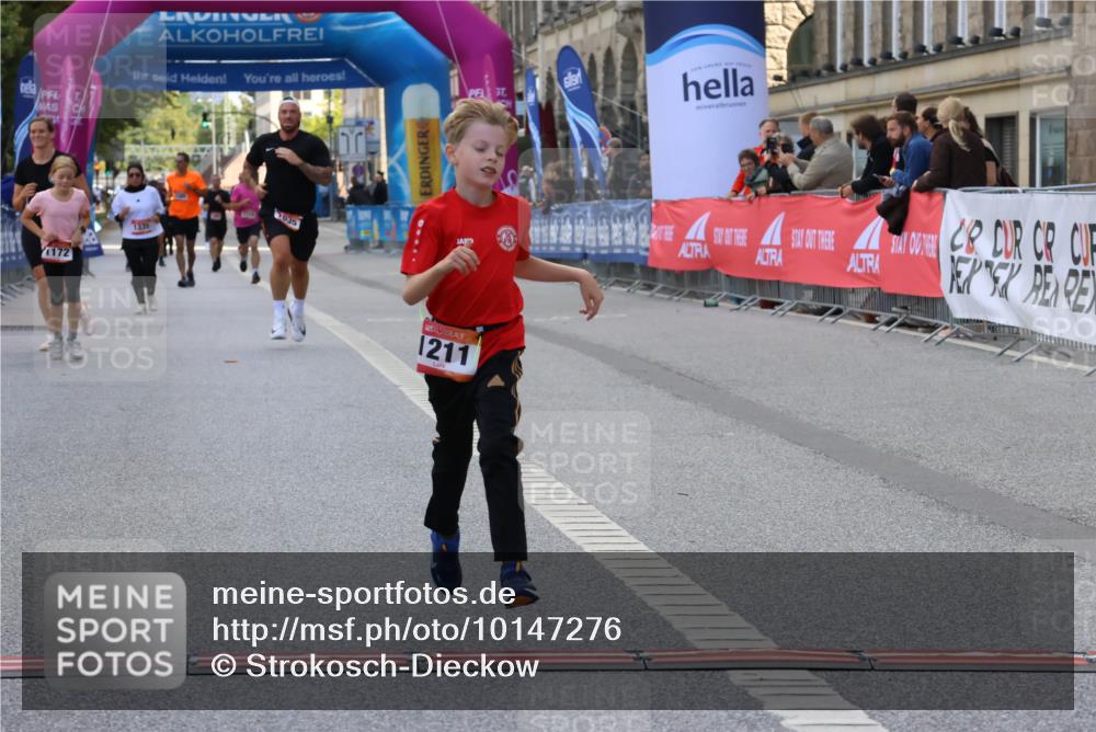 06.09.2026 - CURREX Alsterlauf Strokosch-Dieckow http://msf.ph/oto/10147276 06.09.2026 11:56:28 Ziel 1032, 1035, 1103, 1142, 1211, 8267 meine-sportfotos.de