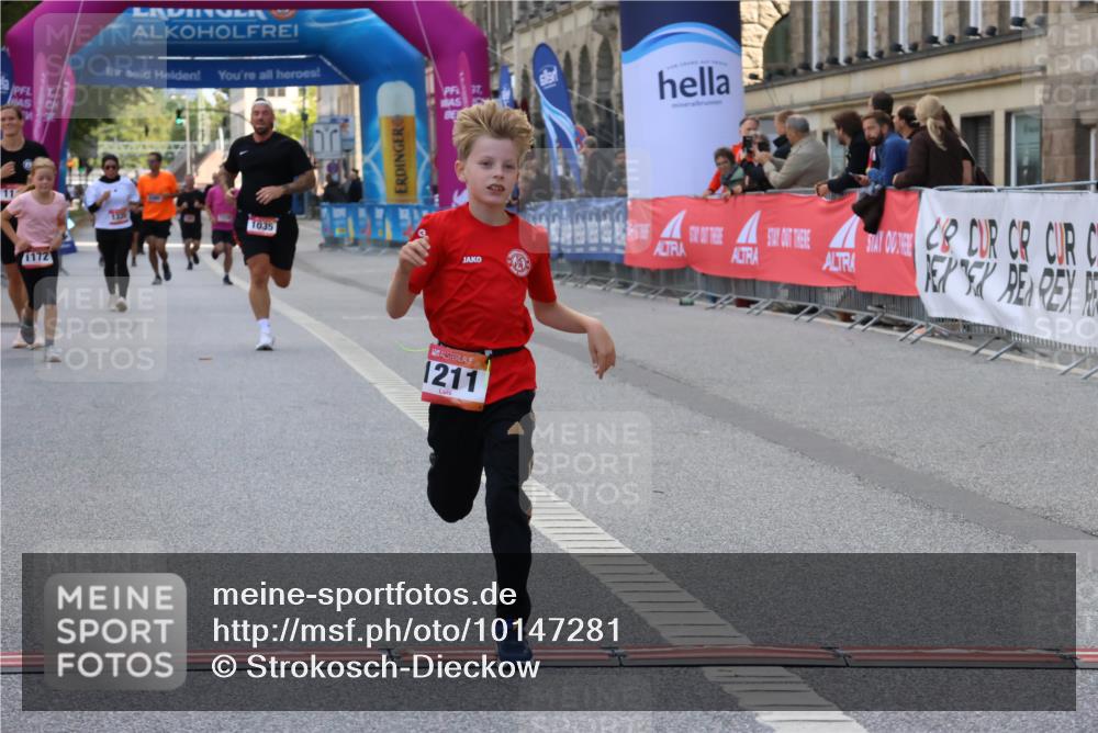 06.09.2026 - CURREX Alsterlauf Strokosch-Dieckow http://msf.ph/oto/10147281 06.09.2026 11:56:28 Ziel 1032, 1035, 1103, 1142, 1211, 8267 meine-sportfotos.de