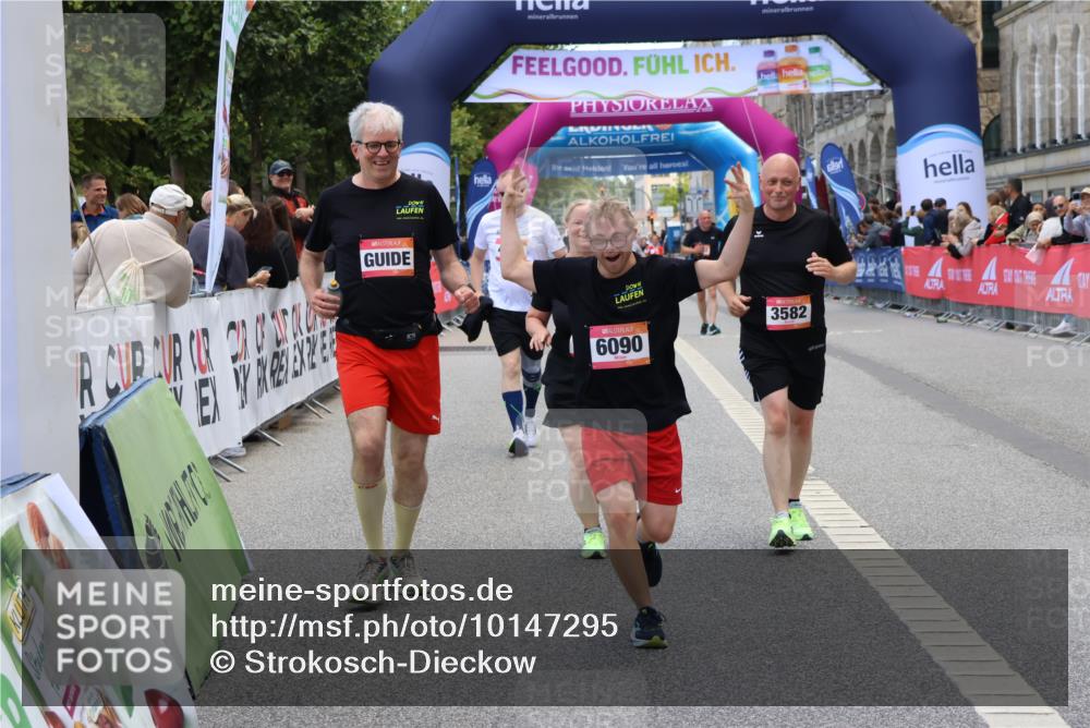 06.09.2026 - CURREX Alsterlauf Strokosch-Dieckow http://msf.ph/oto/10147295 06.09.2026 10:23:43 Ziel 2939, 3424, 3578, 3582, 4303, 4450, 4659, 6090, 8144 meine-sportfotos.de