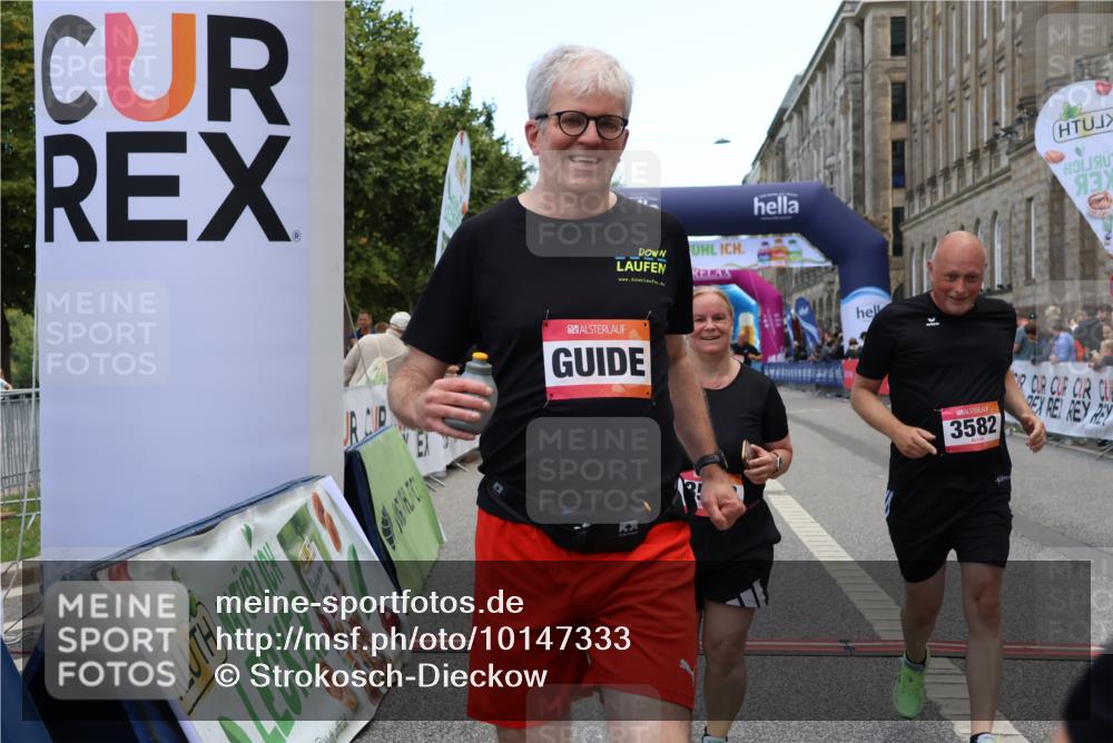 06.09.2026 - CURREX Alsterlauf Strokosch-Dieckow http://msf.ph/oto/10147333 06.09.2026 10:23:46 Ziel 3424, 3578, 3582, 4450, 4659, 6090, 8144 meine-sportfotos.de