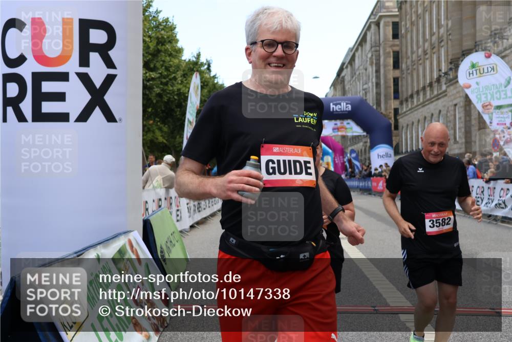 06.09.2026 - CURREX Alsterlauf Strokosch-Dieckow http://msf.ph/oto/10147338 06.09.2026 10:23:46 Ziel 3424, 3578, 3582, 4450, 4659, 6090, 8144 meine-sportfotos.de