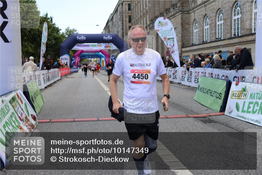 06.09.2026 - CURREX Alsterlauf Strokosch-Dieckow http://msf.ph/oto/10147349 06.09.2026 10:23:49 Ziel 2152, 3578, 3582, 4450, 6090 meine-sportfotos.de