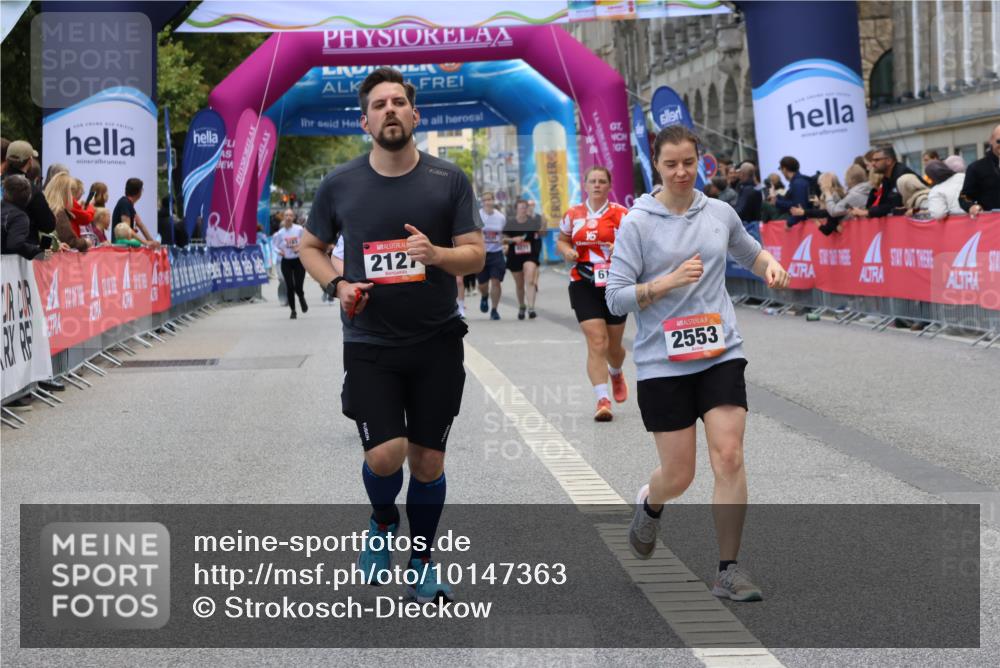 06.09.2026 - CURREX Alsterlauf Strokosch-Dieckow http://msf.ph/oto/10147363 06.09.2026 10:23:58 Ziel 2127, 2152, 2276, 2553, 5817, 6167 meine-sportfotos.de