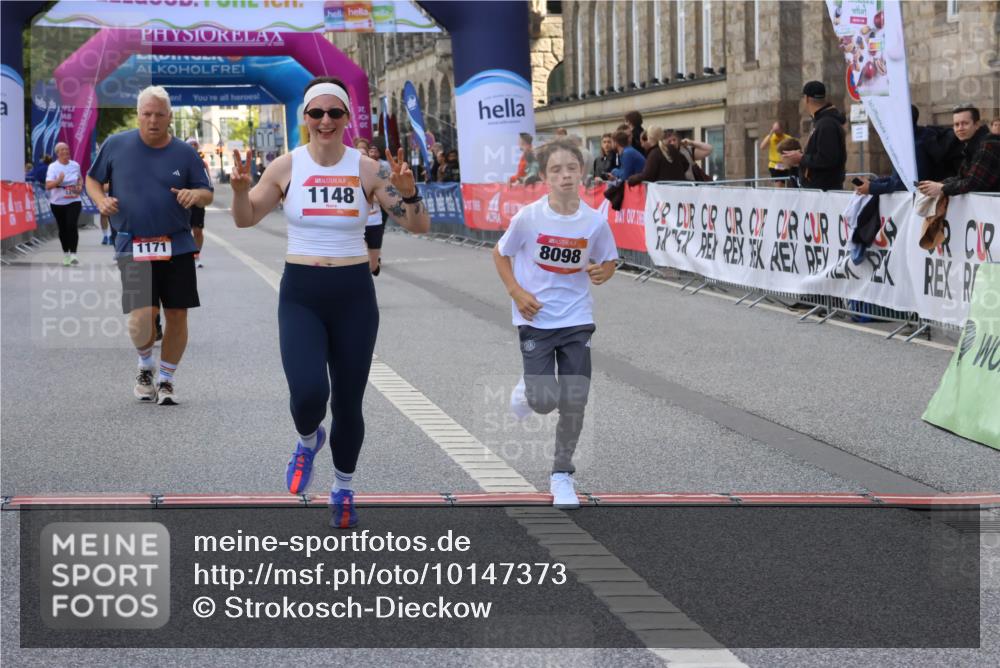 06.09.2026 - CURREX Alsterlauf Strokosch-Dieckow http://msf.ph/oto/10147373 06.09.2026 11:56:54 Ziel 1056, 1102, 1148, 1171, 1248, 1257, 1300, 1303, 1336, 6390, 8098, 8325 meine-sportfotos.de