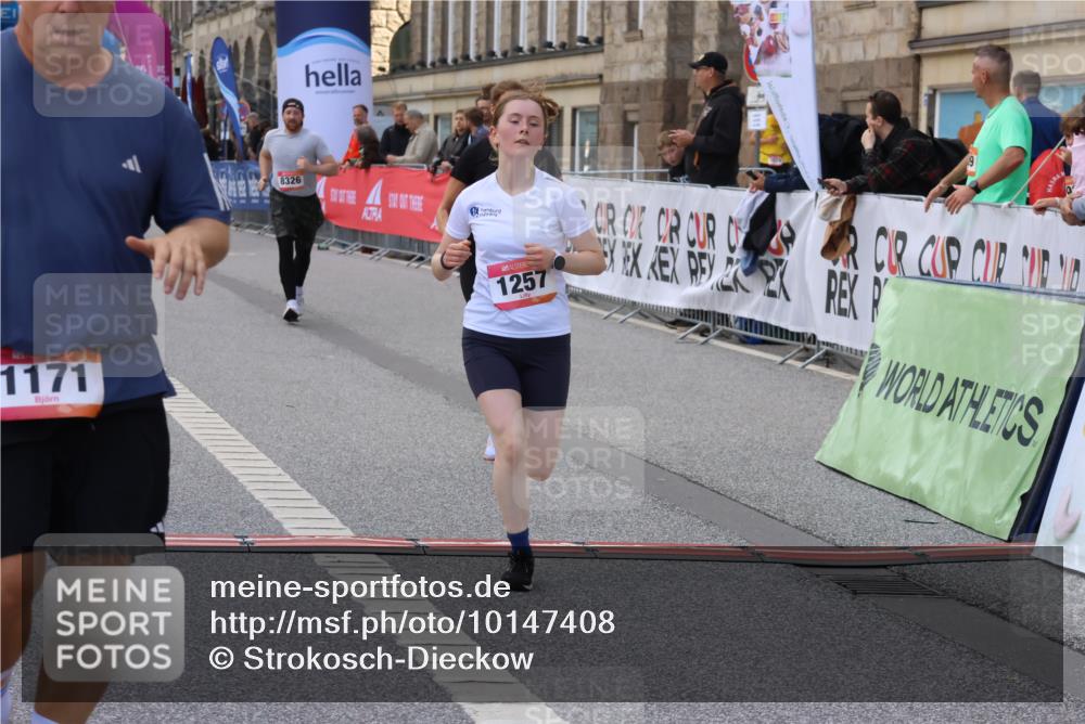 06.09.2026 - CURREX Alsterlauf Strokosch-Dieckow http://msf.ph/oto/10147408 06.09.2026 11:56:58 Ziel 1055, 1148, 1171, 1248, 1257, 1282, 1292, 8098, 8325, 8326 meine-sportfotos.de