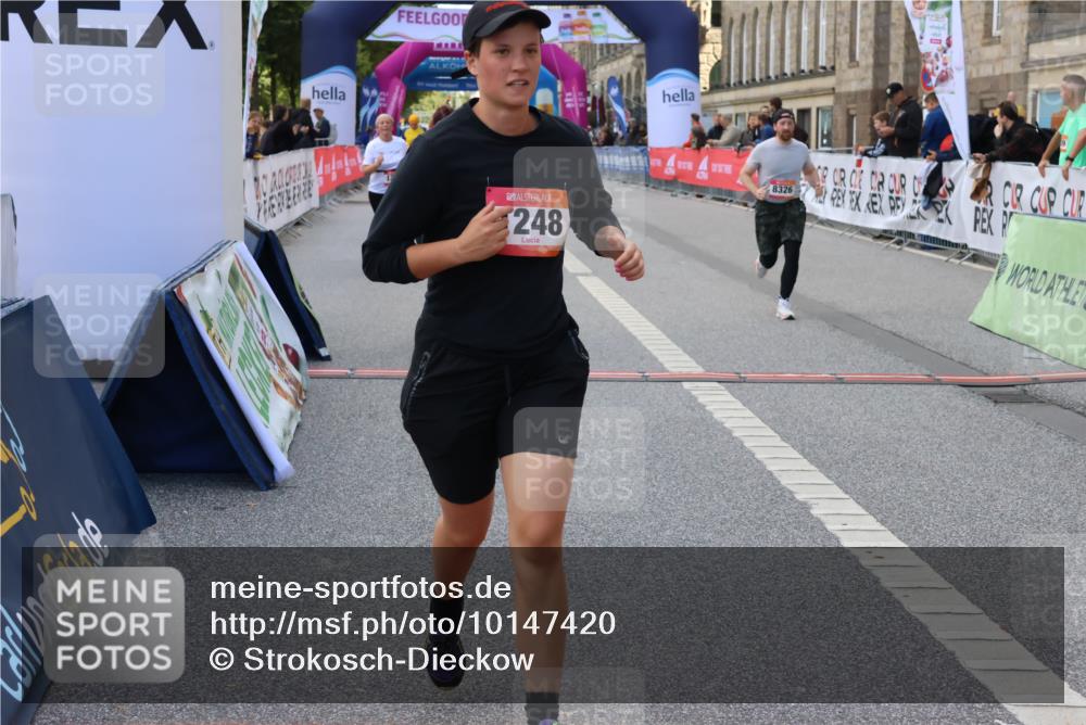 06.09.2026 - CURREX Alsterlauf Strokosch-Dieckow http://msf.ph/oto/10147420 06.09.2026 11:57:00 Ziel 1055, 1148, 1171, 1248, 1257, 1282, 1292, 8098, 8284, 8325, 8326 meine-sportfotos.de