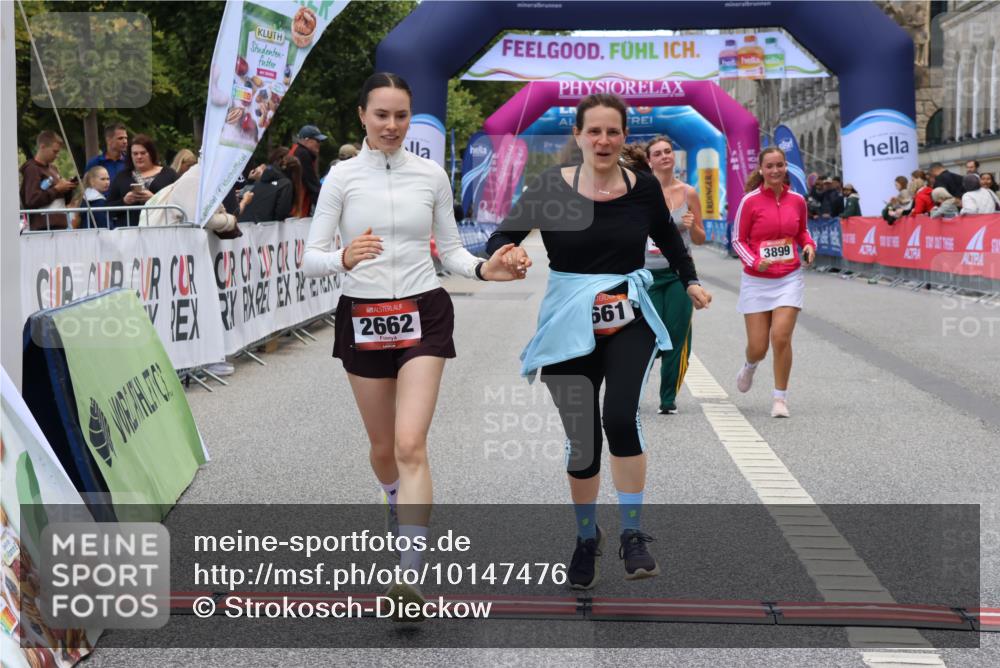 06.09.2026 - CURREX Alsterlauf Strokosch-Dieckow http://msf.ph/oto/10147476 06.09.2026 10:24:27 Ziel 2662, 3856, 3899, 3900, 5604, 5842 meine-sportfotos.de