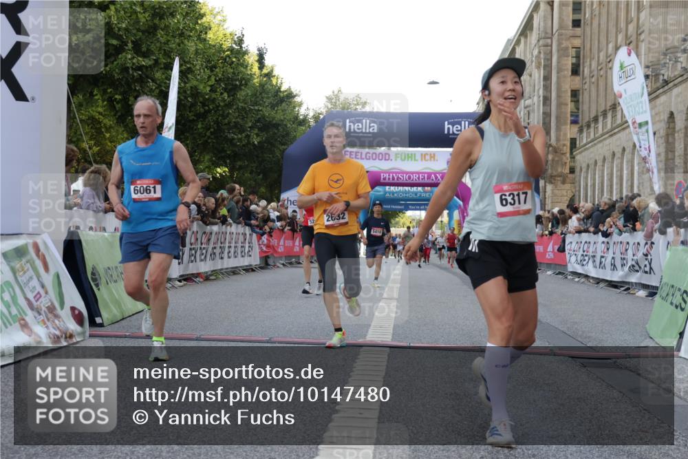 06.09.2026 - CURREX Alsterlauf Yannick Fuchs http://msf.ph/oto/10147480 06.09.2026 09:48:48 Ziel 2081, 2088, 2480, 2632, 3008, 5204, 5280, 5410, 6061, 6317 meine-sportfotos.de