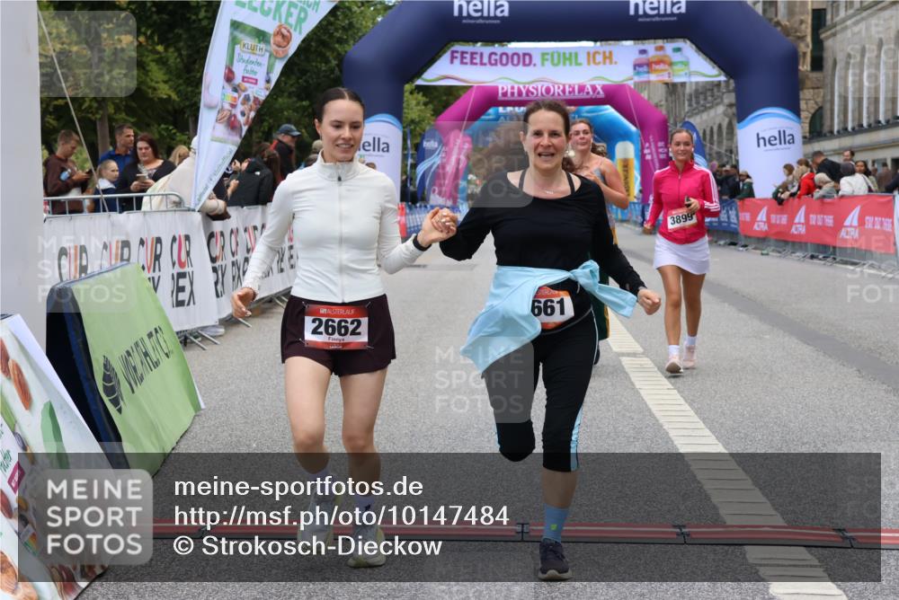 06.09.2026 - CURREX Alsterlauf Strokosch-Dieckow http://msf.ph/oto/10147484 06.09.2026 10:24:27 Ziel 2662, 3856, 3899, 3900, 5604, 5842 meine-sportfotos.de