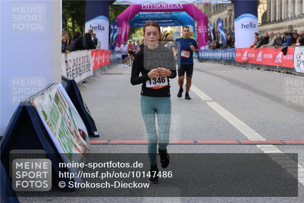 06.09.2026 - CURREX Alsterlauf Strokosch-Dieckow http://msf.ph/oto/10147486 06.09.2026 11:57:18 Ziel 1067, 1129, 1345, 1346, 8138 meine-sportfotos.de