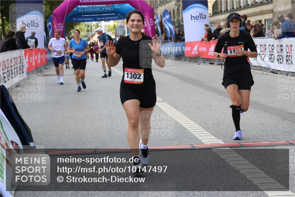 06.09.2026 - CURREX Alsterlauf Strokosch-Dieckow http://msf.ph/oto/10147497 06.09.2026 11:57:28 Ziel 1129, 1154, 1193, 1302 meine-sportfotos.de