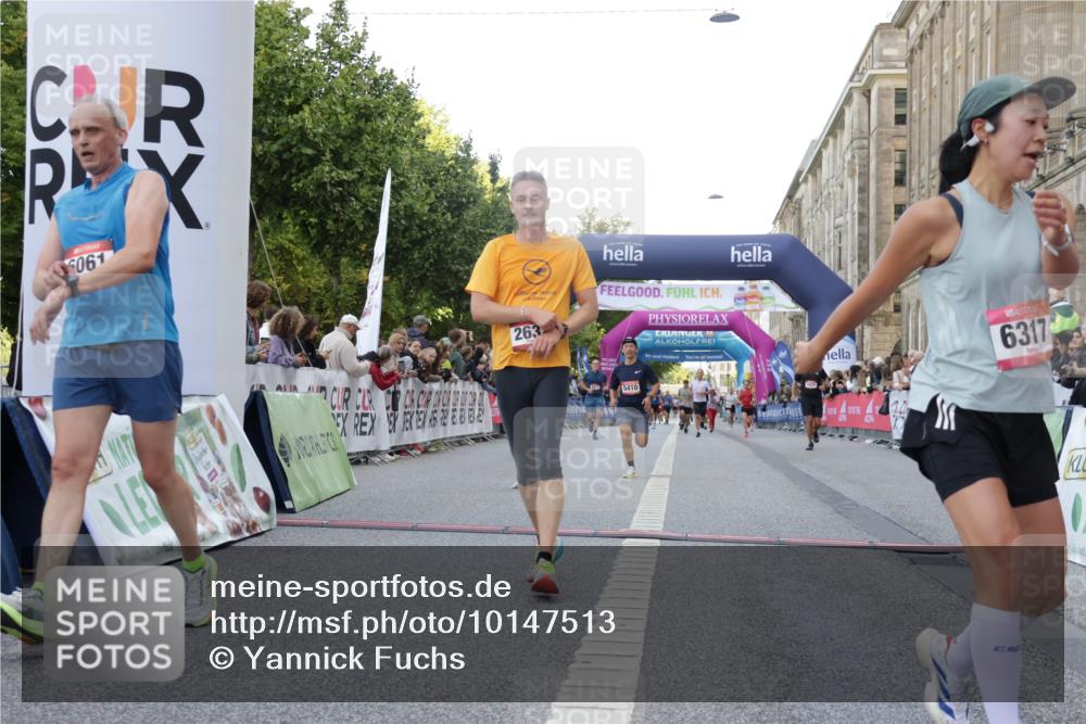 06.09.2026 - CURREX Alsterlauf Yannick Fuchs http://msf.ph/oto/10147513 06.09.2026 09:48:49 Ziel 2480, 2632, 3008, 5204, 5280, 5410, 6061, 6317 meine-sportfotos.de