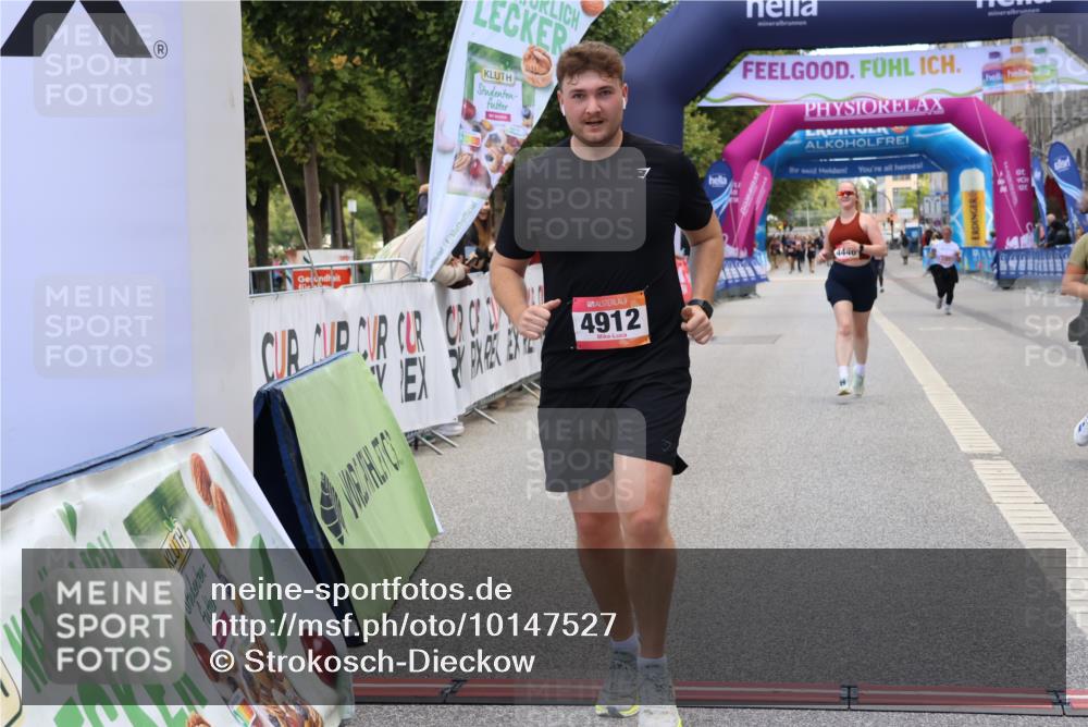 06.09.2026 - CURREX Alsterlauf Strokosch-Dieckow http://msf.ph/oto/10147527 06.09.2026 10:24:54 Ziel 3716, 4446, 4912, 4927 meine-sportfotos.de